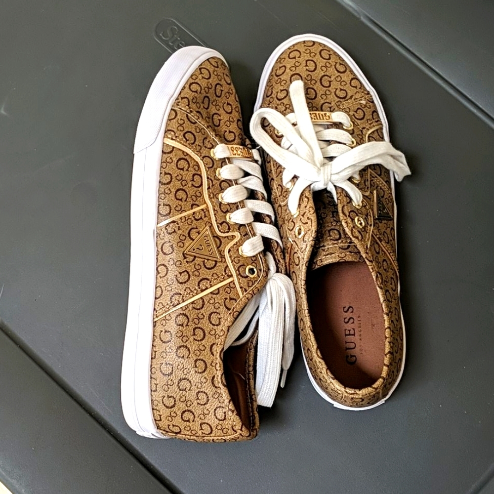 Guess Sneakers